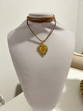 Cargar imagen en el visor de la galería, Choker Mia
