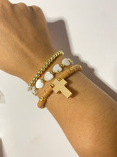 Cargar imagen en el visor de la galería, Pulsera Cruz

