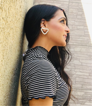 Cargar imagen en el visor de la galería, Aretes amour
