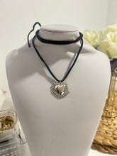 Cargar imagen en el visor de la galería, Choker Mia
