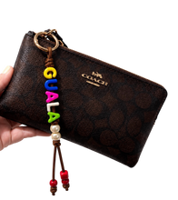 Cargar imagen en el visor de la galería, Charm Personalizado
