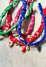 Cargar imagen en el visor de la galería, Collar Bandana
