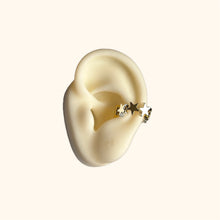 Cargar imagen en el visor de la galería, Earcuff estrella
