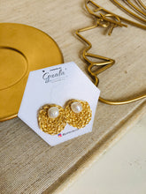 Cargar imagen en el visor de la galería, Aretes Button
