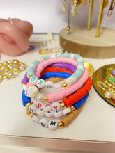 Cargar imagen en el visor de la galería, Pulseras de fimo
